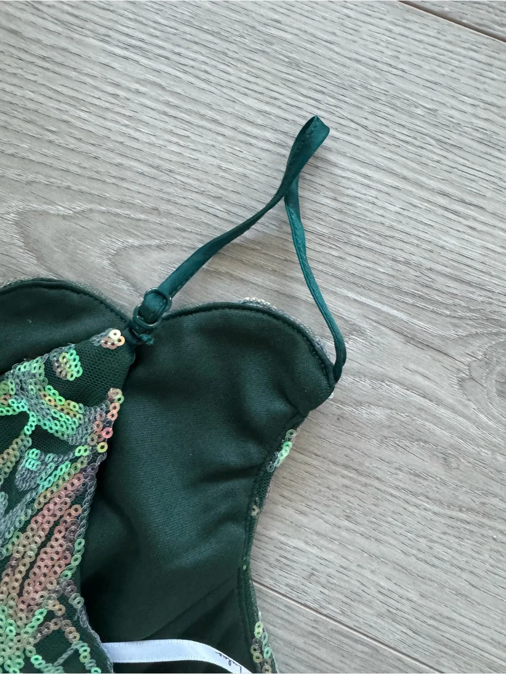 Lulu's Mesmerizing Shine Green Sequin One-Shoulder Party Dress Medium - Picture 9 of 16
